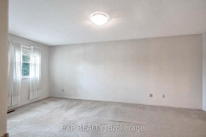 Photo 20 at 2138 The Chase, Central Erin Mills, Mississauga