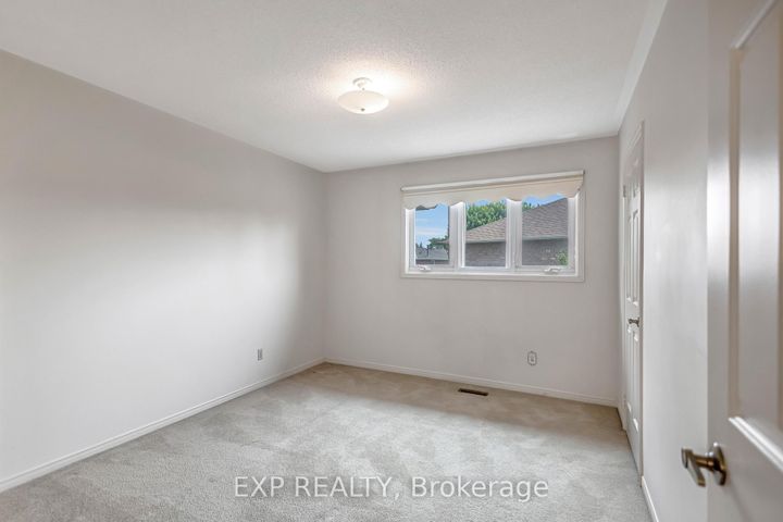 Photo 23 at 2138 The Chase, Central Erin Mills, Mississauga