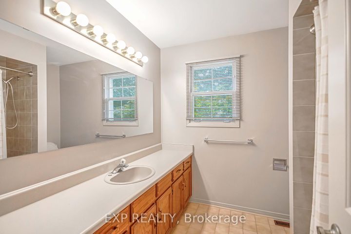 Photo 26 at 2138 The Chase, Central Erin Mills, Mississauga