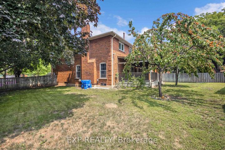 Photo 28 at 2138 The Chase, Central Erin Mills, Mississauga