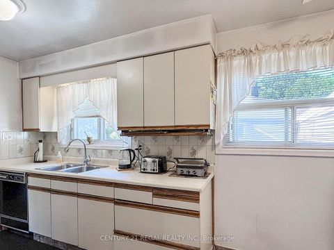 Photo 16 at 94 Billington Crescent, Donalda, Toronto