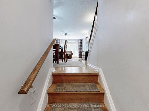 Photo 28 at 94 Billington Crescent, Donalda, Toronto