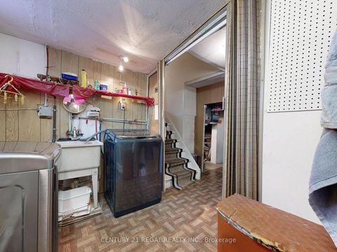 Photo 41 at 94 Billington Crescent, Donalda, Toronto