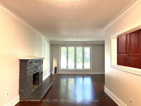 Photo 10 at 462 Willis Drive, WO West, Oakville