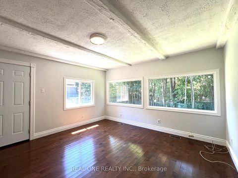 Photo 12 at 462 Willis Drive, WO West, Oakville