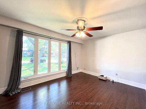 Photo 14 at 462 Willis Drive, WO West, Oakville