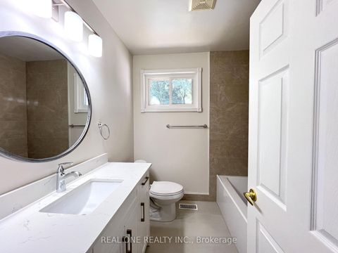 Photo 21 at 462 Willis Drive, WO West, Oakville