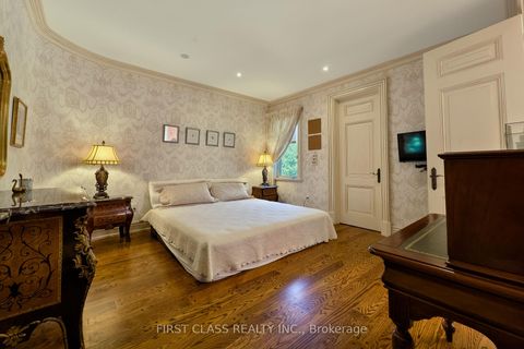 Photo 22 at 121 Flatbush Avenue, East Woodbridge, Vaughan