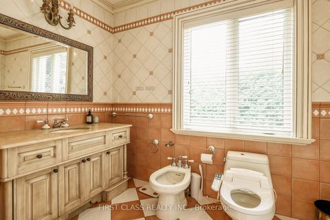 Photo 24 at 121 Flatbush Avenue, East Woodbridge, Vaughan