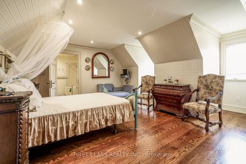 Photo 28 at 121 Flatbush Avenue, East Woodbridge, Vaughan