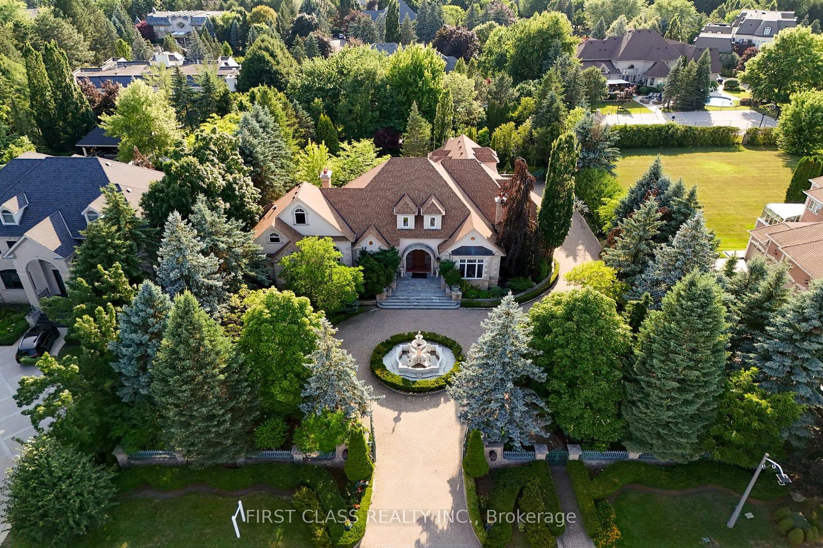 121 Flatbush Avenue, East Woodbridge, Vaughan 