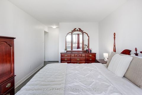 Photo 21 at 1109 - 4 Park Vista, Parkview, Toronto
