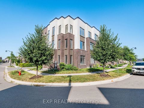 Photo 4 at 3128 Mintwood Circle, GO Glenorchy, Oakville