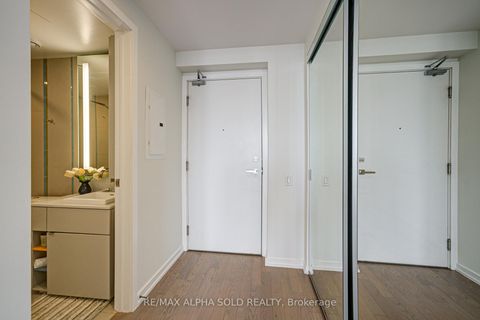 Photo 3 at 3710 - 101 Peter Street, Waterfront Communities C1, Toronto