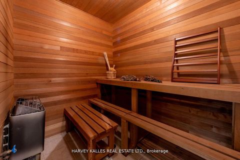 Photo 25 at 48 Wimpole Drive, Windfields, Toronto