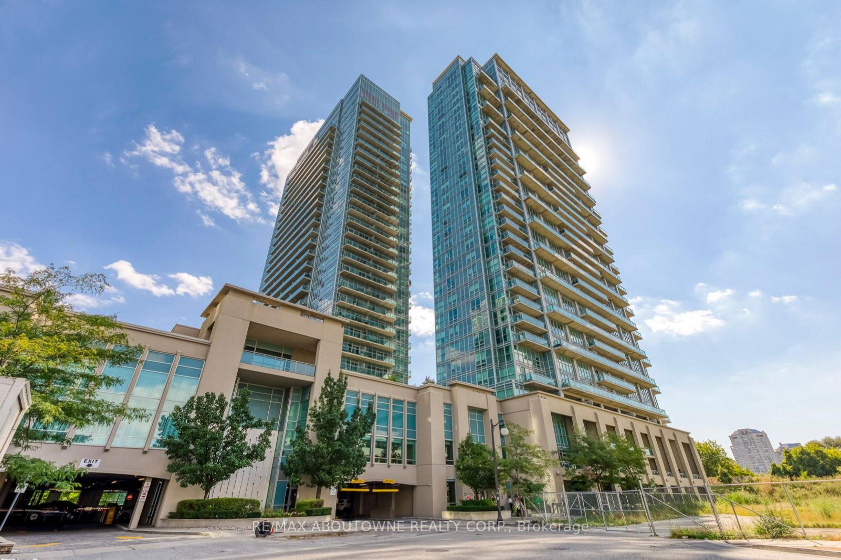 2524 - 165 Legion Road N, Mimico, Toronto 
