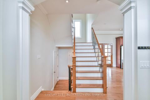 Photo 3 at 16 GRAY Lane, South Shore, Barrie
