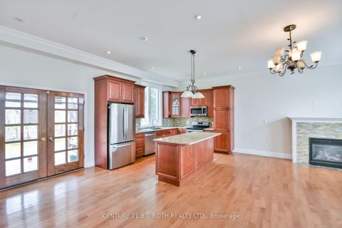 Photo 6 at 16 GRAY Lane, South Shore, Barrie