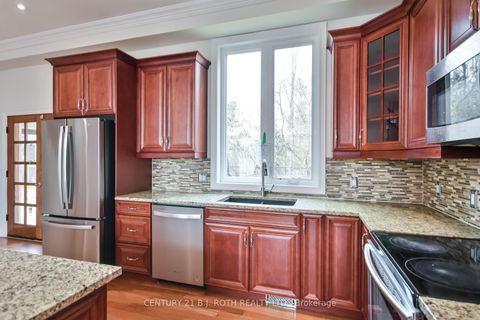 Photo 13 at 16 GRAY Lane, South Shore, Barrie