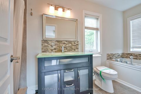 Photo 18 at 16 GRAY Lane, South Shore, Barrie