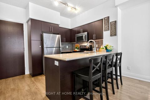 Photo 6 at 607 - 65 Speers Road, QE Queen Elizabeth, Oakville