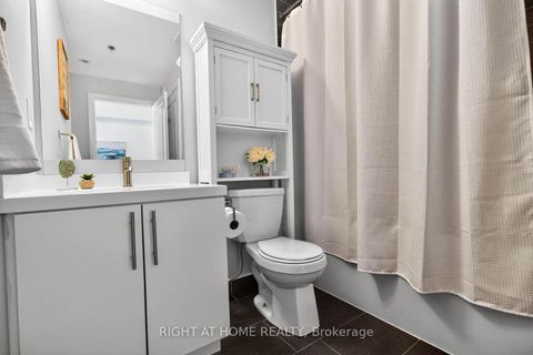 Photo 10 at 607 - 65 Speers Road, QE Queen Elizabeth, Oakville