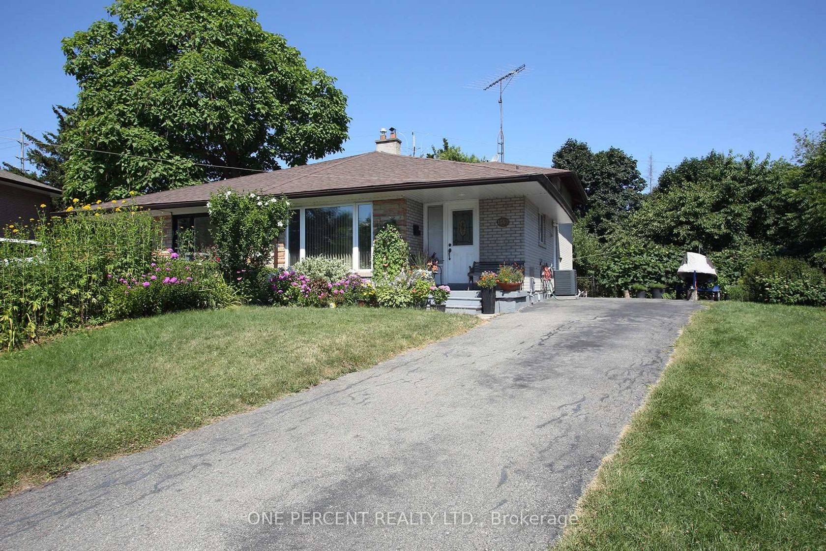 1543 Sandgate Crescent, Clarkson, Mississauga 