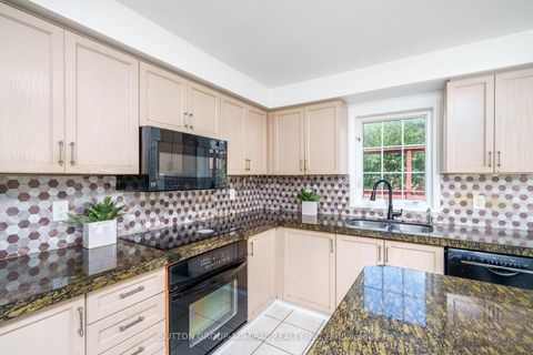 Photo 9 at 113 Sassafras Circle, Patterson, Vaughan