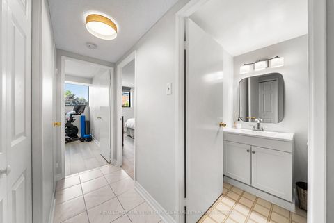 Photo 22 at 501 - 40 Baif Boulevard, North Richvale, Richmond Hill
