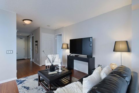 Photo 3 at 1601 - 7 Bishop Avenue, Newtonbrook East, Toronto