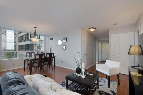 Photo 4 at 1601 - 7 Bishop Avenue, Newtonbrook East, Toronto