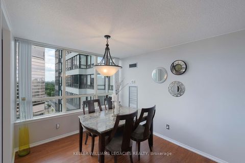 Photo 11 at 1601 - 7 Bishop Avenue, Newtonbrook East, Toronto