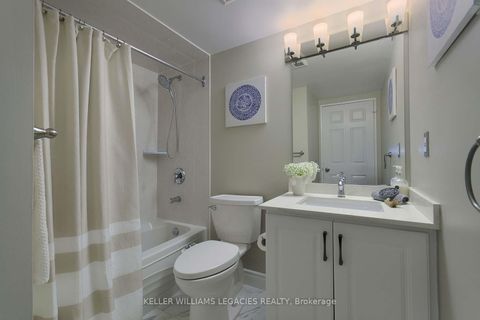 Photo 24 at 1601 - 7 Bishop Avenue, Newtonbrook East, Toronto