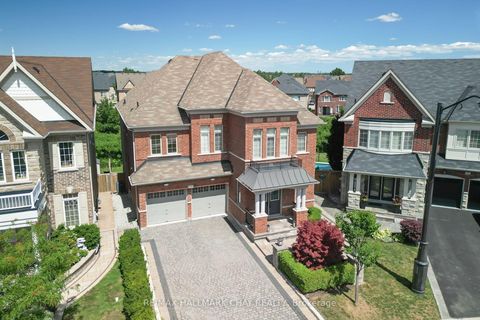 Photo 2 at 25 Card Lumber Crescent, Kleinburg, Vaughan