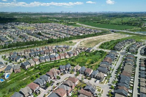 Photo 5 at 25 Card Lumber Crescent, Kleinburg, Vaughan