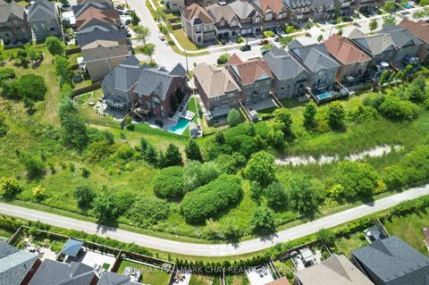Photo 6 at 25 Card Lumber Crescent, Kleinburg, Vaughan