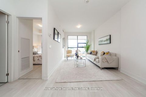 Photo 6 at 315 - 2916 Highway 7 Road, Concord, Vaughan
