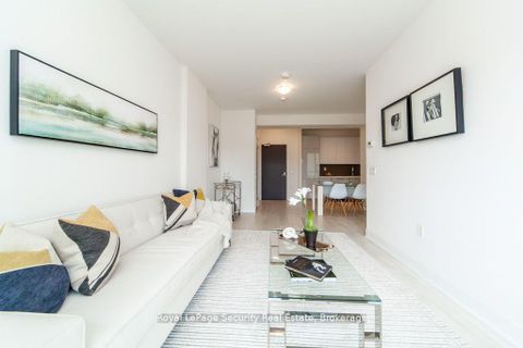Photo 8 at 315 - 2916 Highway 7 Road, Concord, Vaughan