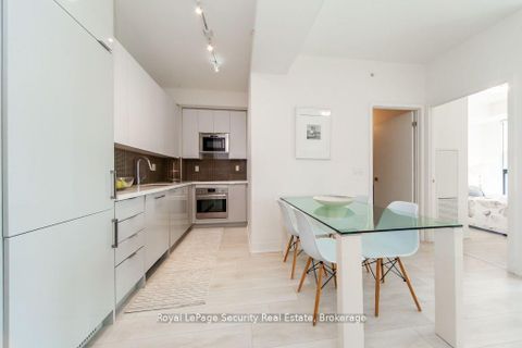 Photo 11 at 315 - 2916 Highway 7 Road, Concord, Vaughan