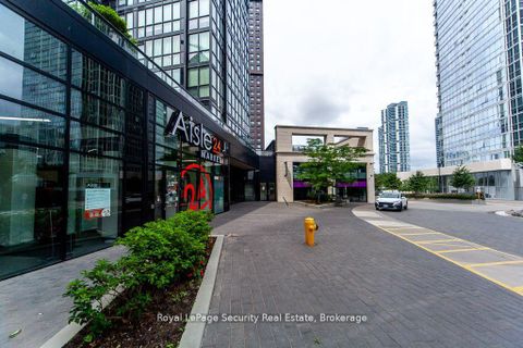 Photo 22 at 315 - 2916 Highway 7 Road, Concord, Vaughan