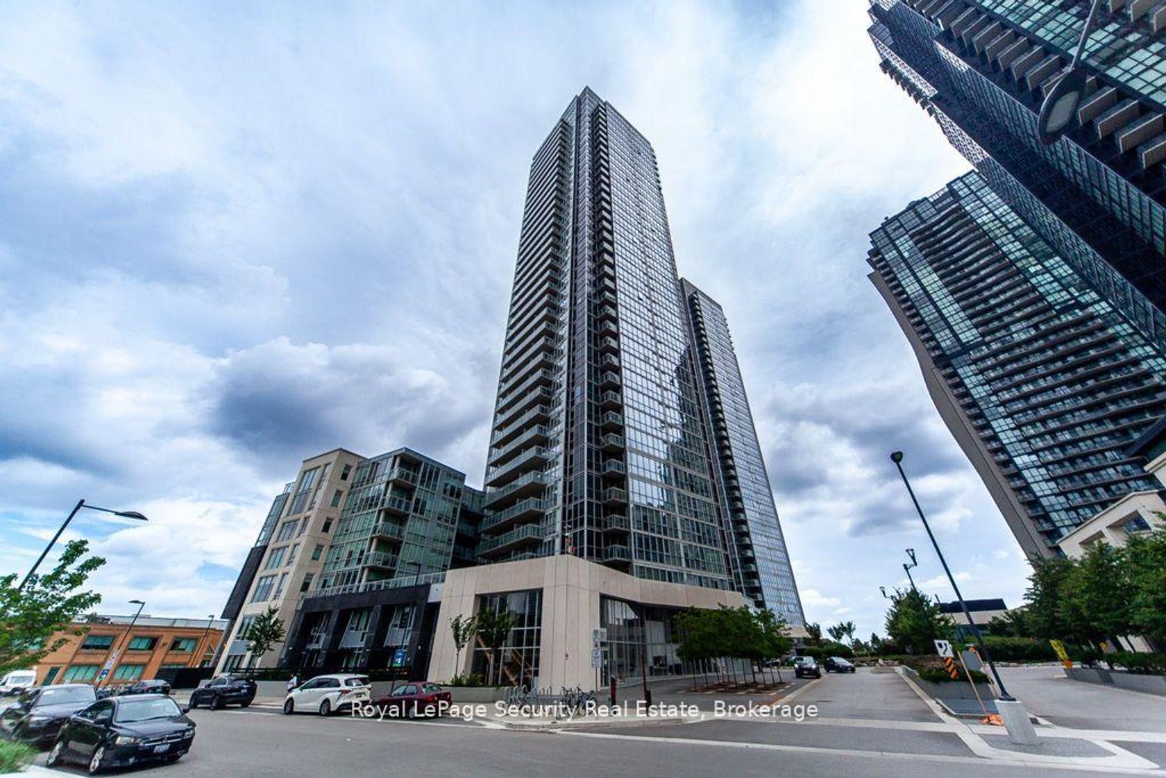 315 - 2916 Highway 7 Road, Concord, Vaughan 