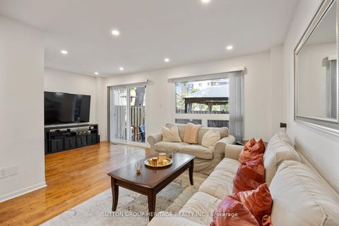 Photo 6 at 64 - 40 Dundalk Drive, Dorset Park, Toronto