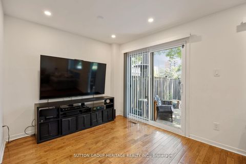 Photo 7 at 64 - 40 Dundalk Drive, Dorset Park, Toronto