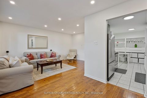 Photo 9 at 64 - 40 Dundalk Drive, Dorset Park, Toronto