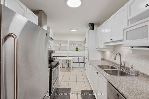 Photo 10 at 64 - 40 Dundalk Drive, Dorset Park, Toronto
