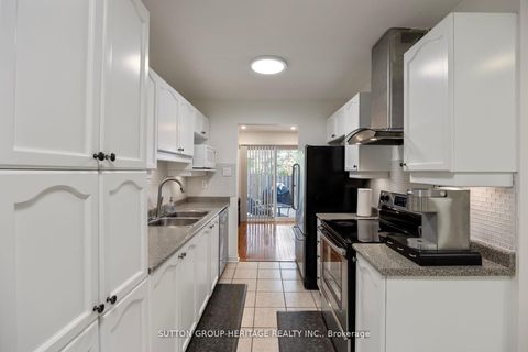 Photo 11 at 64 - 40 Dundalk Drive, Dorset Park, Toronto