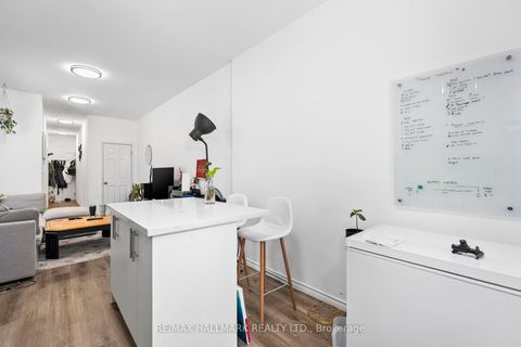 Photo 4 at 123 Lansdowne Avenue, Roncesvalles, Toronto