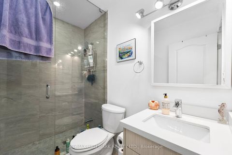 Photo 8 at 123 Lansdowne Avenue, Roncesvalles, Toronto