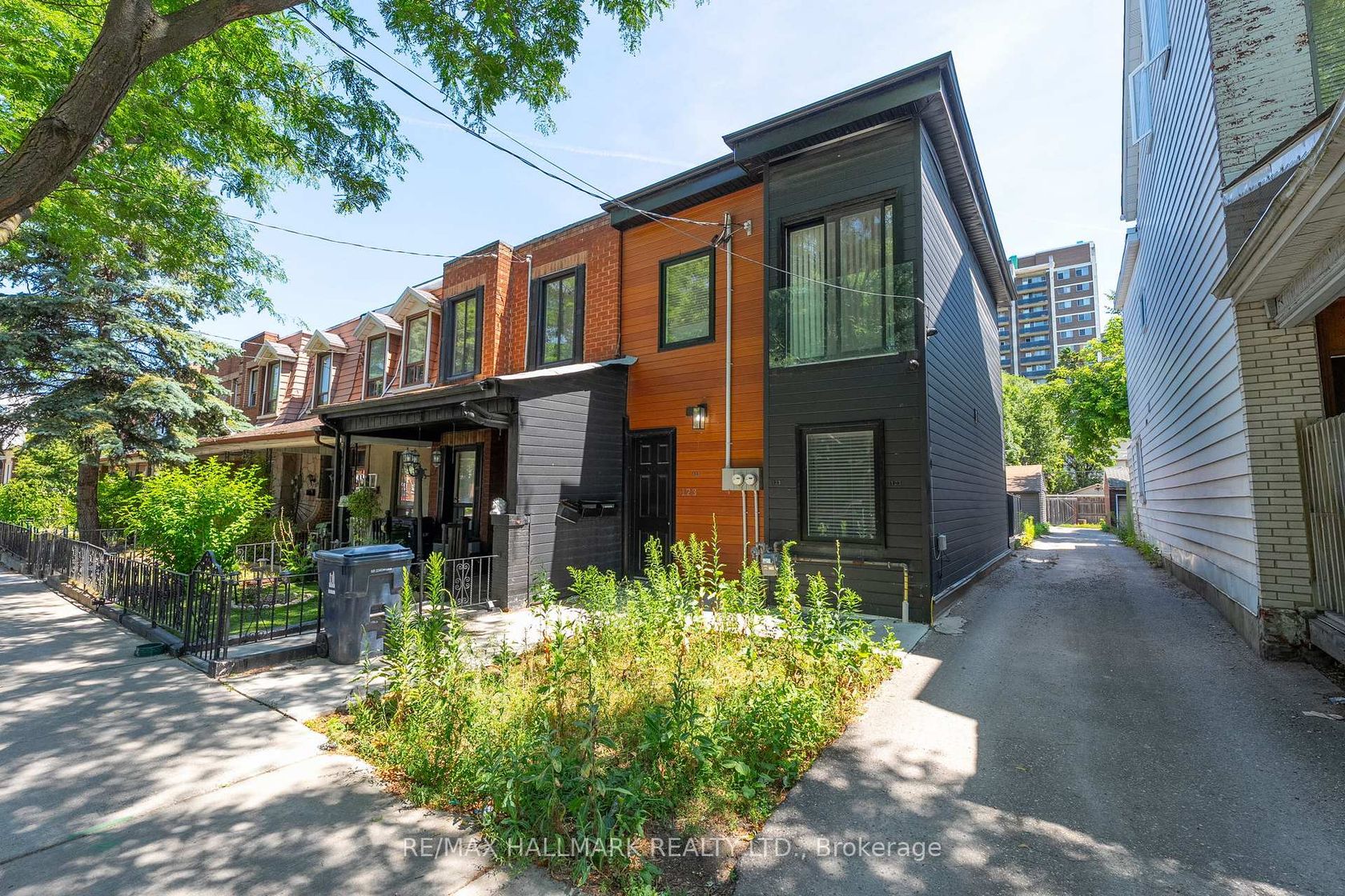 123 Lansdowne Avenue, Roncesvalles, Toronto 