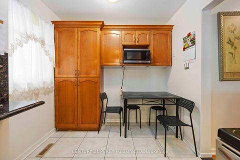 Photo 11 at 17 Woodsview Avenue, Clairville, Toronto